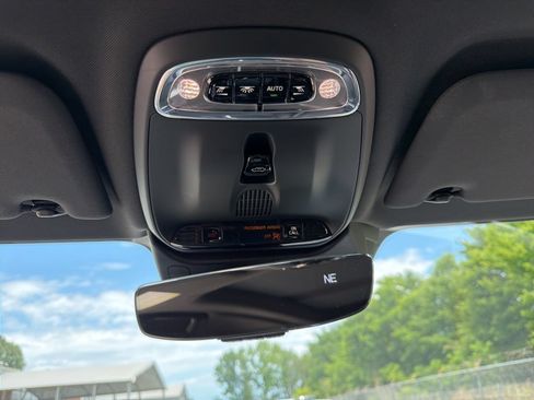 Used 2019 Volvo S60 T6 R-Design AWD/4WD image 40