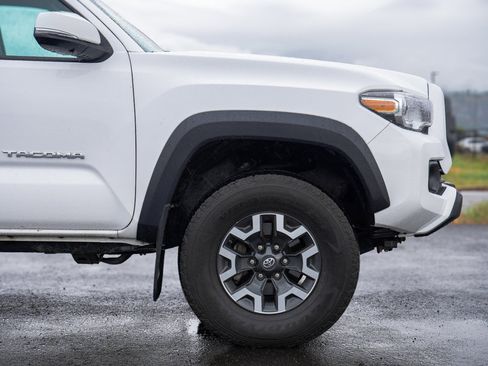 Used 2021 Toyota Tacoma 4x4 Double Cab image 5