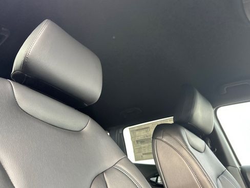 New 2026 Jeep Compass Limited image 20