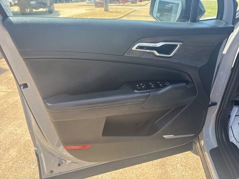 Used 2023 Kia Sportage X-Line AWD/4WD image 9