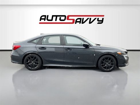 Used 2023 Honda Civic Sport image 8