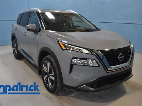 Used 2023 Nissan Rogue SL w/ SL Premium Package image 1