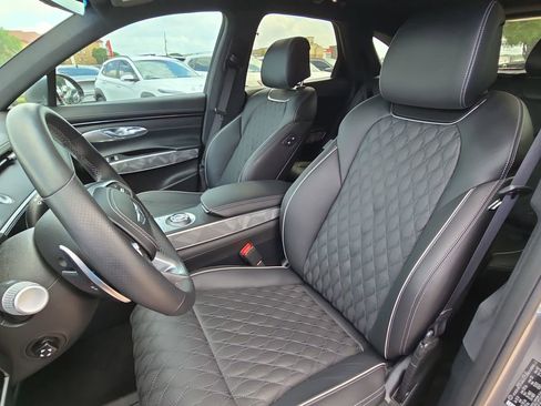 Used 2024 Genesis GV70 3.5T Sport w/ Sport Advanced Package AWD/4WD image 15