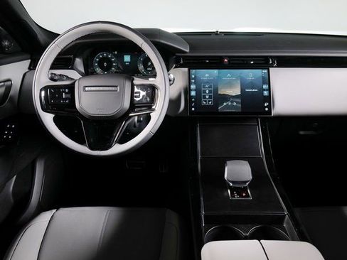 New 2026 Land Rover Range Rover Velar Dynamic SE image 11