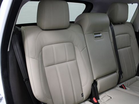 Used 2019 Land Rover Range Rover Sport HSE image 26