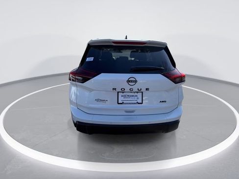 New 2026 Nissan Rogue SV image 7
