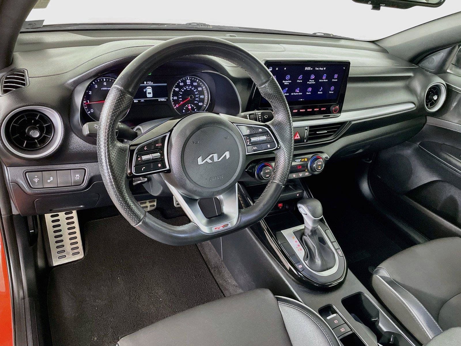 Used 2022 Kia Forte GT-Line w/ GT-Line Premium Package FWD image 13