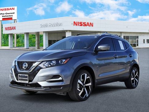 Certified 2022 Nissan Rogue Sport SL image 2