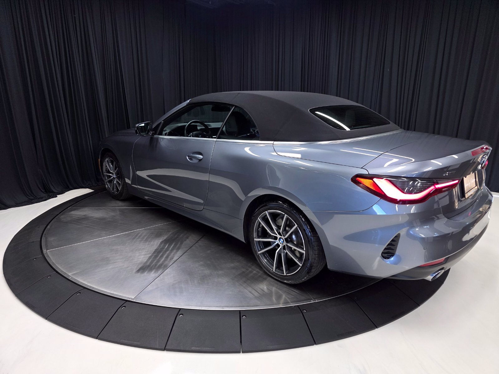 Used 2022 BMW 430i xDrive Convertible w/ Premium Package AWD/4WD image 10