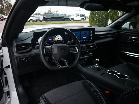 Used 2025 Ford Mustang GT image 6