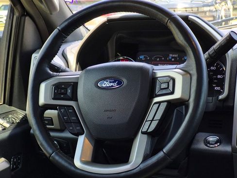 Used 2022 Ford F250 Lariat w/ Lariat Ultimate Package AWD/4WD image 14