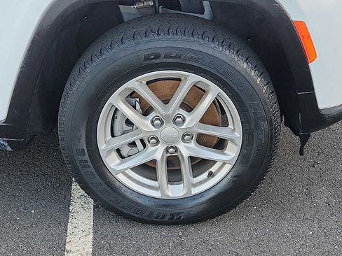 Used 2021 Jeep Grand Cherokee L Laredo w/ Luxury Tech Group I image 8