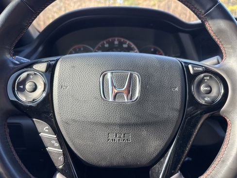 Used 2017 Honda Accord Sport Special Edition image 12