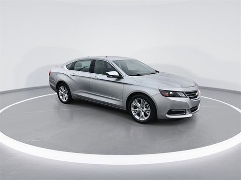 Used 2014 Chevrolet Impala LT image 2