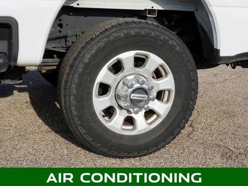 Used 2023 Ford F250 XLT image 6