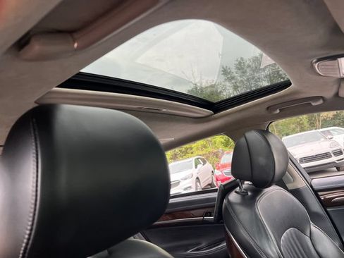 Used 2018 Genesis G90 5.0 Ultimate AWD/4WD image 38