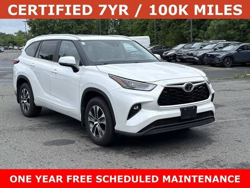Used 2023 Toyota Highlander XLE AWD/4WD image 1