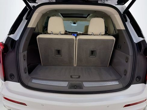 Used 2020 Cadillac XT6 Premium Luxury FWD image 30