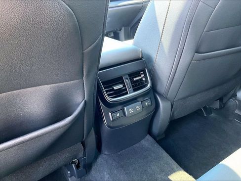 Used 2022 Subaru Outback Wilderness AWD/4WD image 33