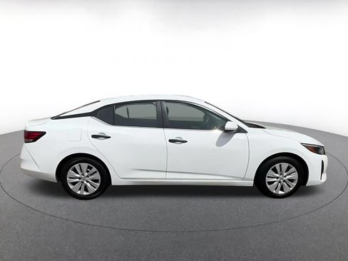 Used 2024 Nissan Sentra S FWD image 16