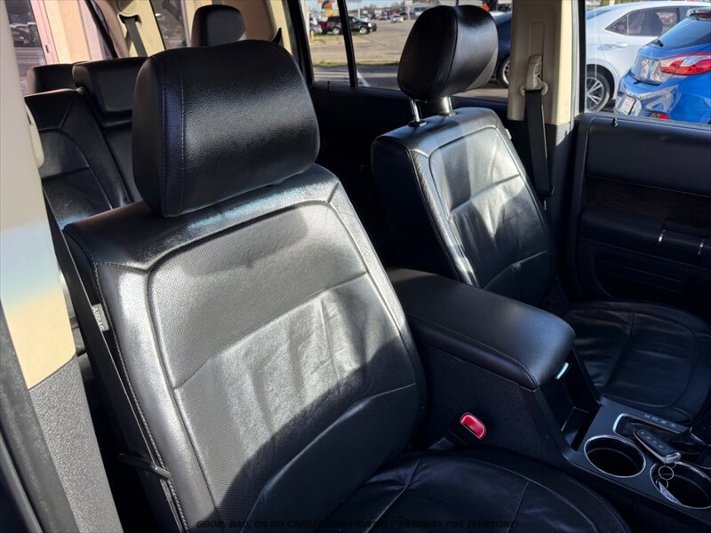Used 2019 Ford Flex Limited AWD/4WD image 23