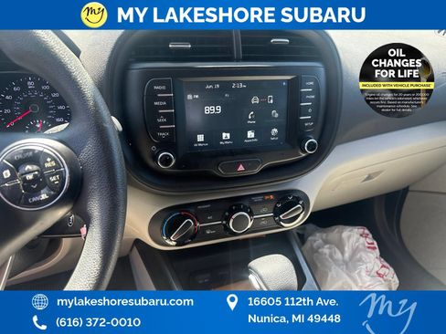 Used 2020 Kia Soul LX FWD image 13