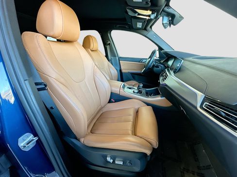 Certified 2022 BMW X5 sDrive40i w/ Parking Assistance Package image 29