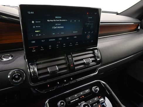 Used 2023 Lincoln Navigator Reserve image 28