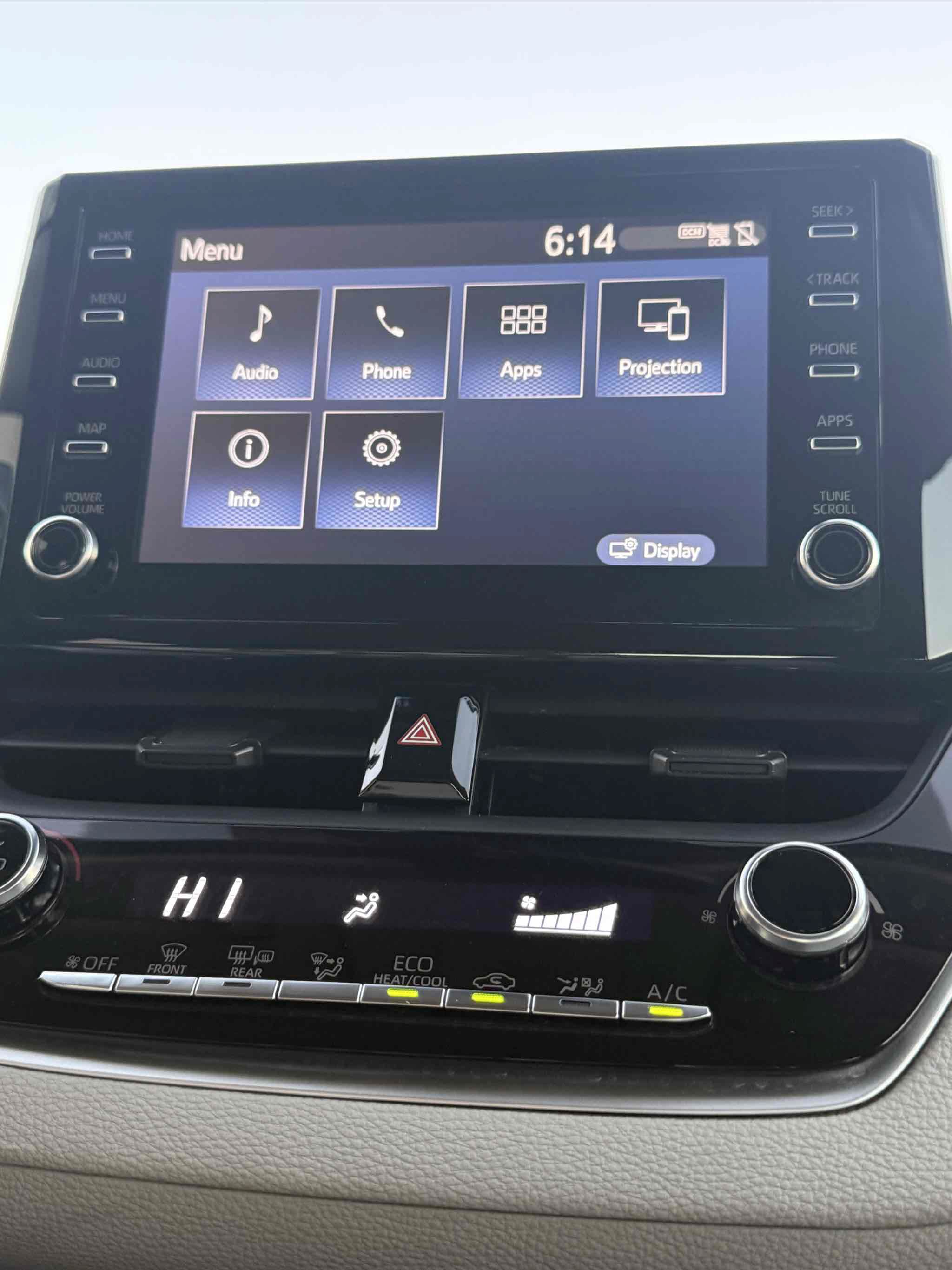 Used 2020 Toyota Corolla LE FWD image 7