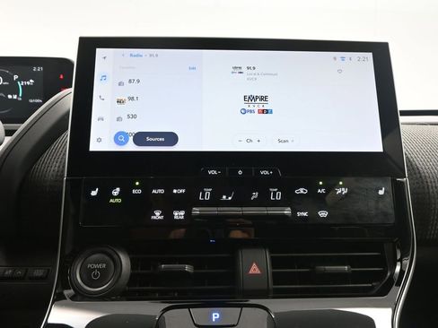 Used 2024 Toyota bZ4X XLE image 9