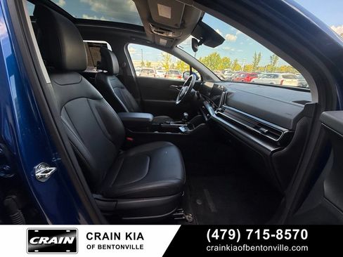 Certified 2025 Kia Sportage EX w/ Premium Package AWD/4WD image 29