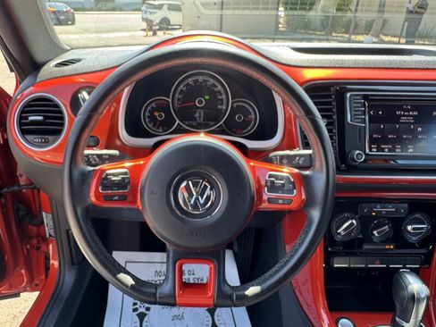 Used 2018 Volkswagen Beetle 2.0T S FWD image 24