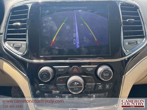 Used 2019 Jeep Grand Cherokee Limited RWD image 12