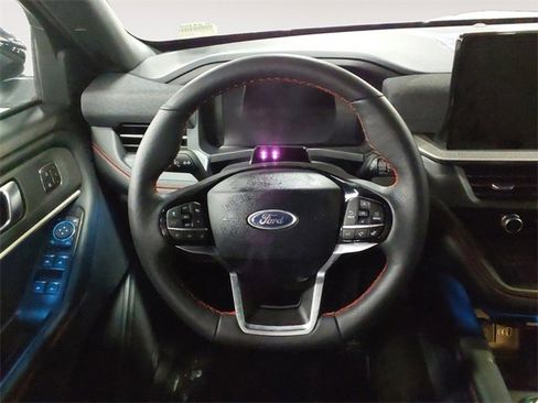 Used 2025 Ford Explorer ST-Line w/ Premium Package image 12