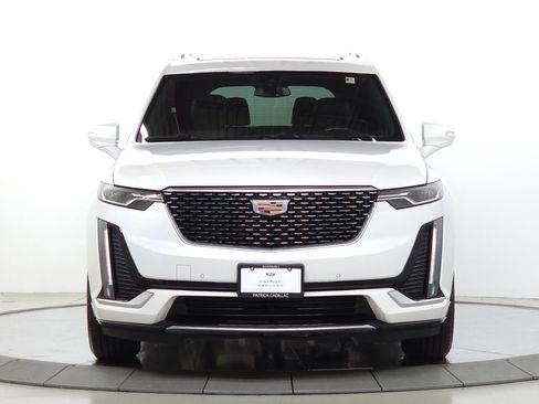 Certified 2024 Cadillac XT6 Luxury AWD/4WD image 11