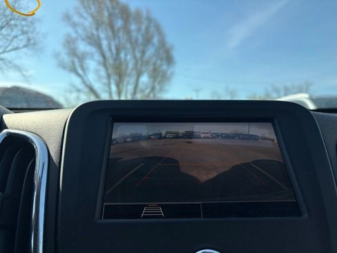 Used 2023 Chevrolet Equinox LT AWD/4WD image 7