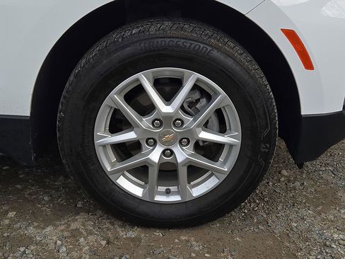 Used 2023 Chevrolet Equinox LT image 10