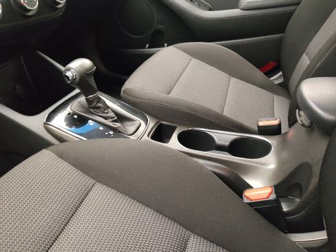Used 2017 Kia Forte LX FWD image 26