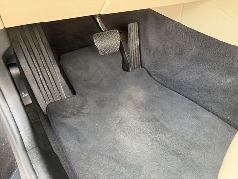 Used 2018 BMW 540i w/ Premium Package image 17