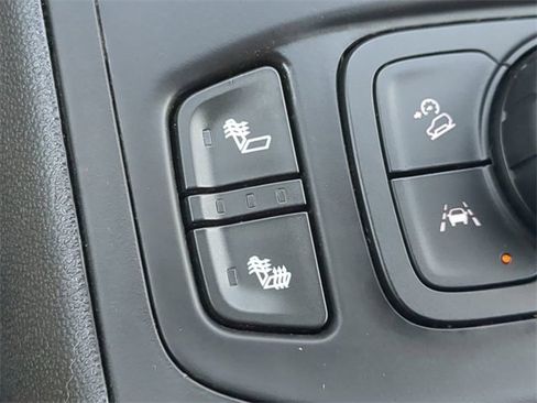 Used 2023 GMC Terrain SLT image 21