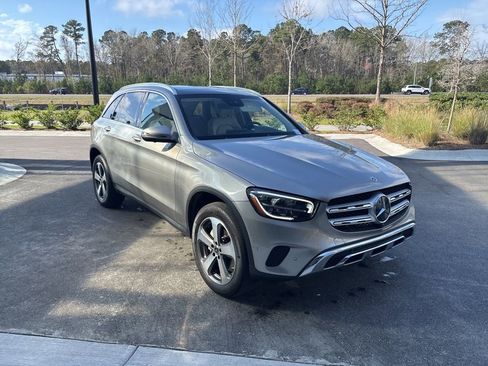 Used 2022 Mercedes-Benz GLC 300 w/ Premium Package Lite image 5