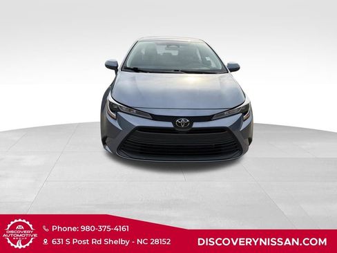 Used 2026 Toyota Corolla LE image 2