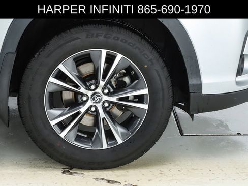 Used 2018 Toyota Highlander LE image 52