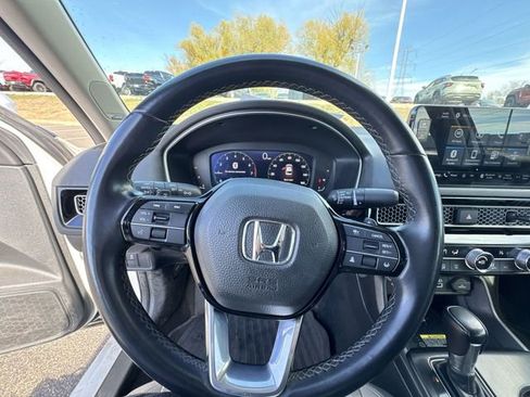 Used 2023 Honda Civic Touring image 11
