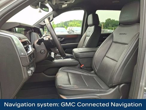Used 2025 GMC Yukon Denali AWD/4WD image 2