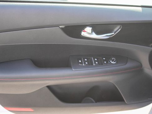 Used 2022 Kia Forte GT image 21