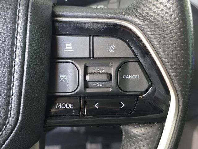 Used 2024 Toyota Tundra Limited w/ Power Package AWD/4WD image 26