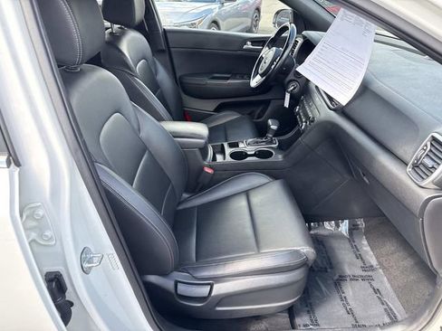 Used 2021 Kia Sportage S FWD image 9