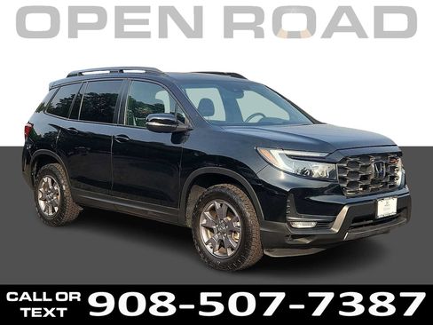 Certified 2024 Honda Passport TrailSport image 1