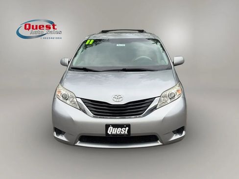 Used 2011 Toyota Sienna LE w/ Towing Pkg FWD image 8